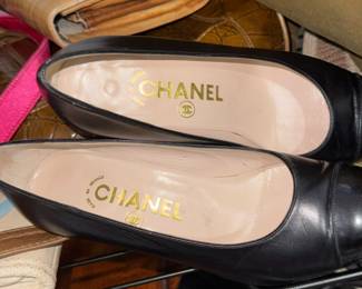 Chanel Pumps