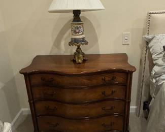 PAIR OF SOHON NY VINTAGE BACHELORS CHEST