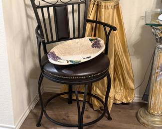 Single bar stool, Fitz and Floyd