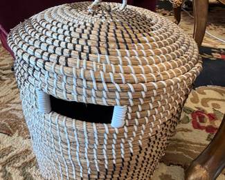 Beehive basket 