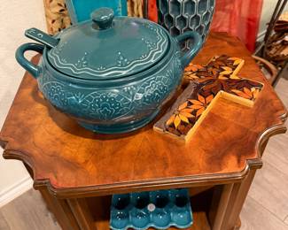 Vintage Henredon two tier accent table