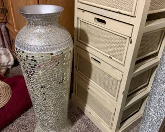 Lingerie chest and mirrored vase 