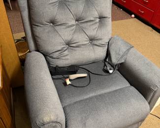 Nearly new lift chair