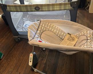 Bravo Pac n play, Fisher Price “rocker”
