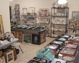  Hot Wheels, Johnny Lightning, Matchbox, Etc., figures, games, beanies, PC games, Xbox, Nintendo, 100s of pieces of Artwork, Figurines, Glassware, Porcelain figures, 1000s of pieces of Vintage Costume Jewelry, Purses, Nic Knacks, 100s of Books, vintage to Antique's. 