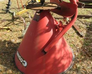 Cosmos P500 3-Point Fertilizer Spreader