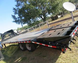 Black Goose Neck Maga Ramps Deck-Over Equipment Trailer