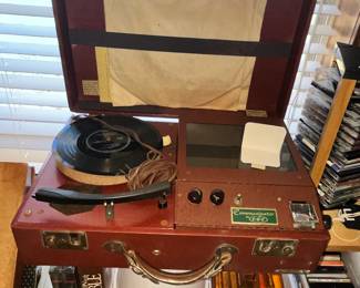 RARE "COMMUNICATOR" PHONO & FILMSTRIP VIEWER