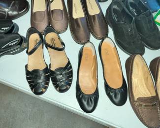 ANA, CLARKS, NATURALIZER, ANGEL STEPS