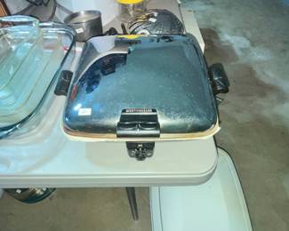 VINTAGE WESTINGHOUSE WAFFLE IRON