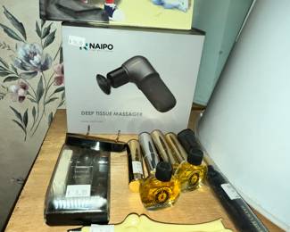 DEEP TISSUE MASSAGER