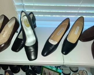 LIZ CLAIBORNE, EASY SPIRIT