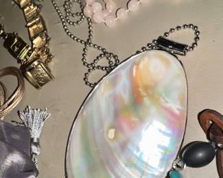 Mother of Pearl / oval blister pearl Abalone pendant