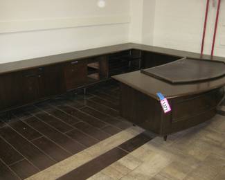 Marc Montiverde Young Desk 3 pcs