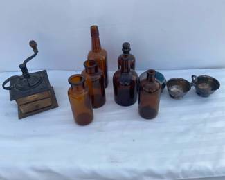 Mr Dudley Grinder And More Old School Vibe Decor