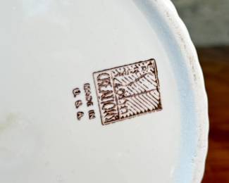 This lot features a vintage Ernest Sohn Creations "Doric" line white ribbed ceramic coffee server or teapot. It was designed by Ernest Sohn and produced by Hall China in the 1950s. This model typically holds around 10 to 12 cups of coffee or tea and measures, 12” H x 10” W x 6” D.

