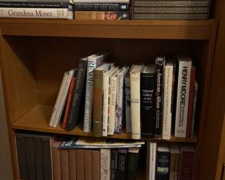 Extensive collection of art books