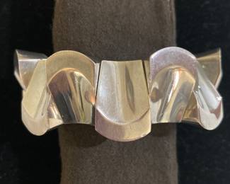 Sterling silver bracelet 141.79 grams