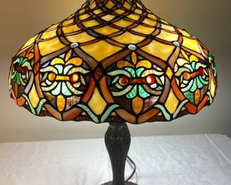 Tiffany-style multi-color stained glass table lamp, 23” tall x 17” wide