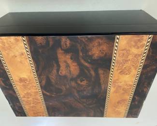 Beautiful inlaid wood Humidor
