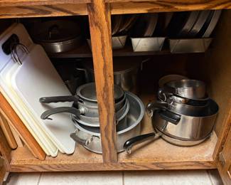 Cookware, pots and pans, kitchenware