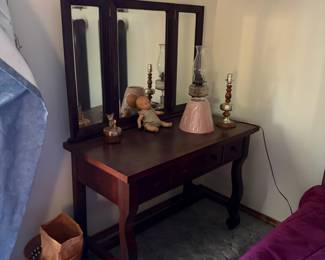 Antique vanity 