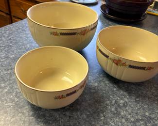 Nesting bowls