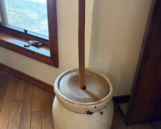 Butter churn 
