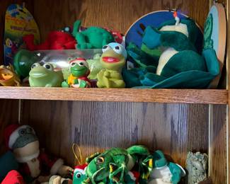 Frog decor,  tchotchkes and stuffies 