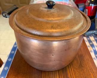 Copper pot