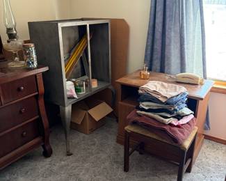 Drugstore cabinet (metal), linens 