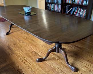 Beautiful STICKLEY Dining Table - Double Pedestal - 4 Leaves