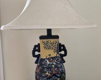 Beautiful Urn Lamp