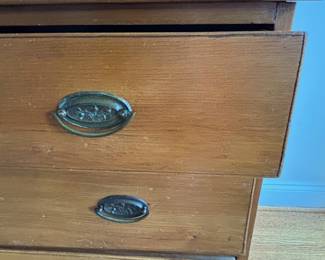 Thumbnail Edge Detail - Thistle Pulls