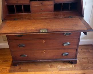 Really Beautiful Slant Front Desk - 1800's - Cherry