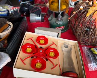 Hummingbird feeder 