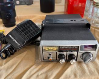 Vintage 40 channel PLL system 
General Electric 
radio 