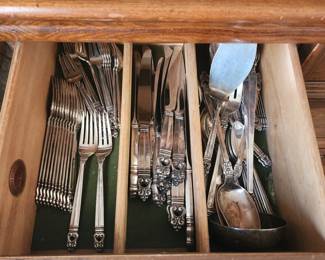 More than 8 lbs of International Sterling Royal Dutch Flatware