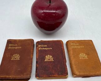 Miniature Shakespeare leather bound little library (only 3 books)
