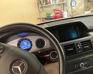 27		2011 Mercedes Benz GLK 350 - 1 owner - 4 doorwagon sport Utility Vehicle - 3.5 L V6 Rear wheel drive - 114,255 miles - garage kept - Serviced at Ceentennial Imports-Available for Silent bids only - to be open on Jan 19th at noon - 
Vin: WDCGG5GBXBF530422
