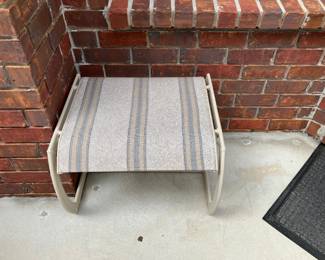 21	$150 	Outdoor cream metal/glass top round table 42 X 28H,  4 -  armchairs & 1  - bench23 X 21 X 17H
