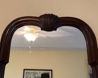 7 - $1,075		Henredon (Fine furniture) large dresser with 2 mirrors  &  2 night chests 3 drawers 
