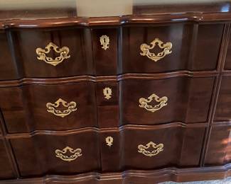 7	- $1,075 	Henredon (Collection name) large dresser with 2 mirrors  &  2 night chests 3 drawers 
