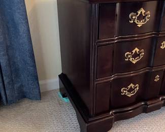 Henredon Night Chest   28W X 18D X 25H