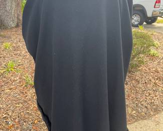 $275 - Cashmere cape & fox collar. Size 10-14