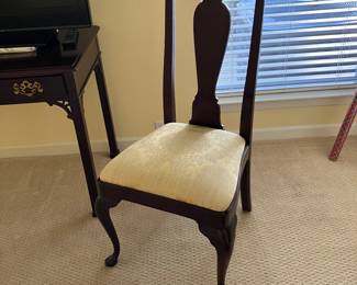 20	- $360 Henredon Mahogany Desk with chair 46W X 23D X 29H 