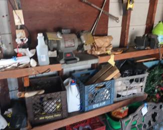 grinder and vice in garage, garage misc.