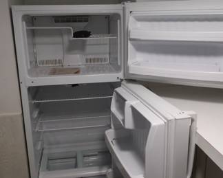 General electric refrigerator appx 13 cu ft