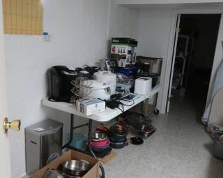 lower level appliances and cookware