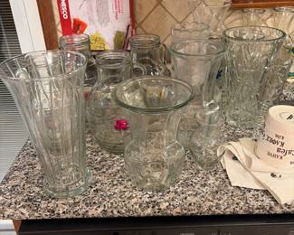 Assorted vases 